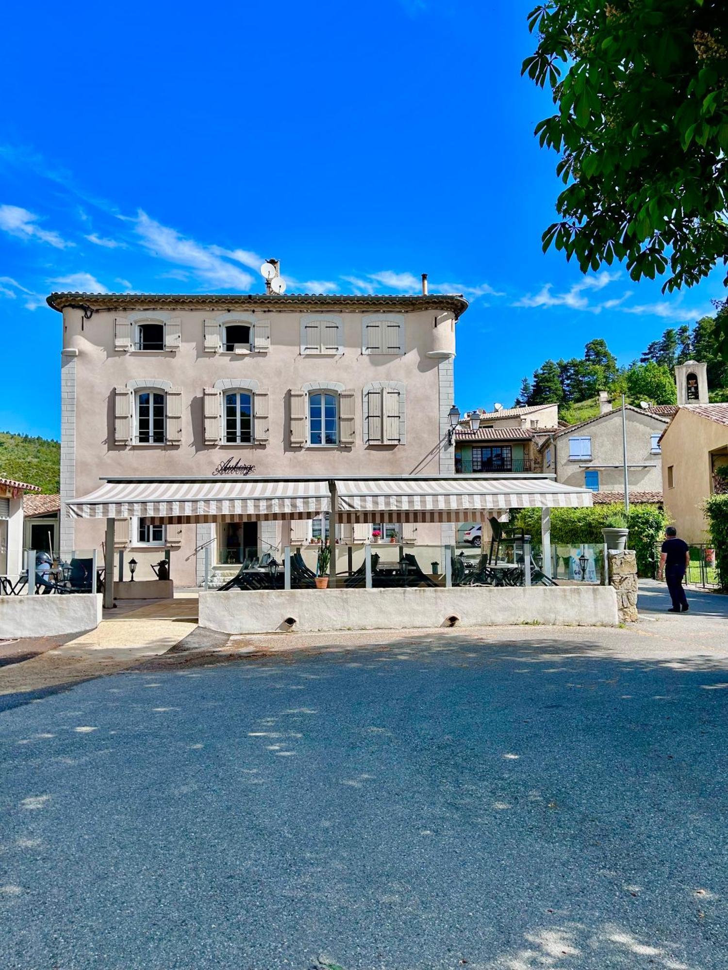 Auberge Du Bourguet Brenon Eksteriør billede